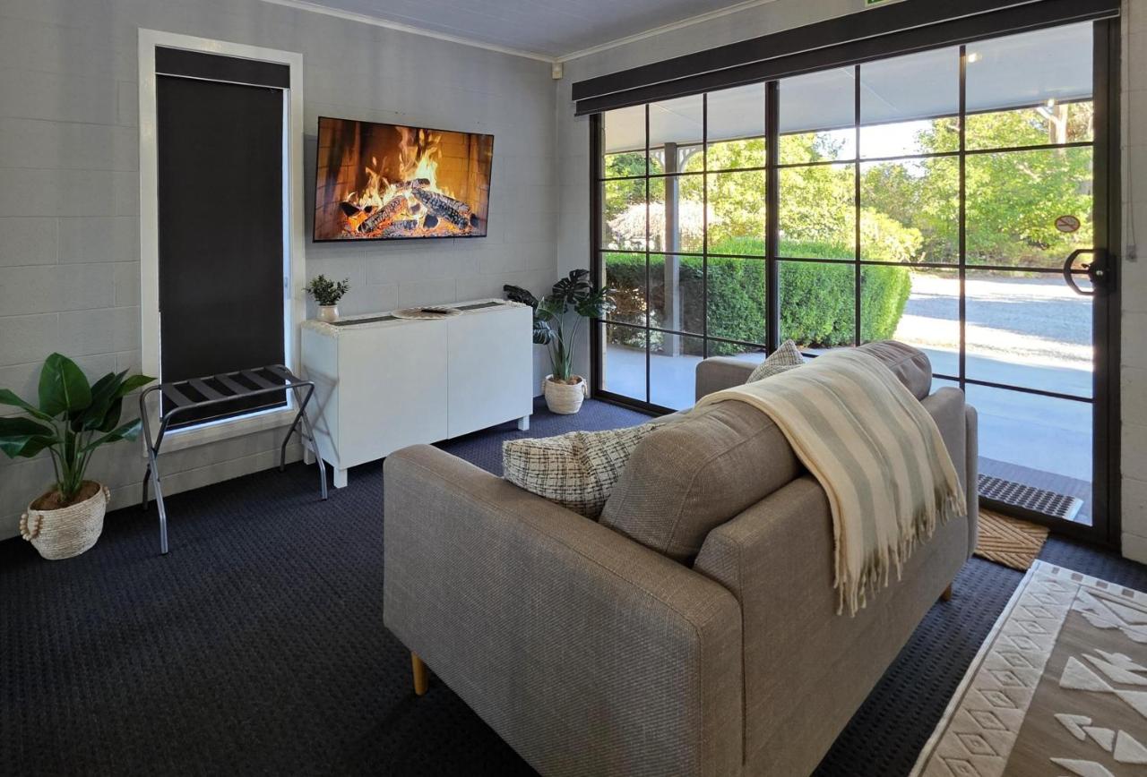 Studio with Garden View