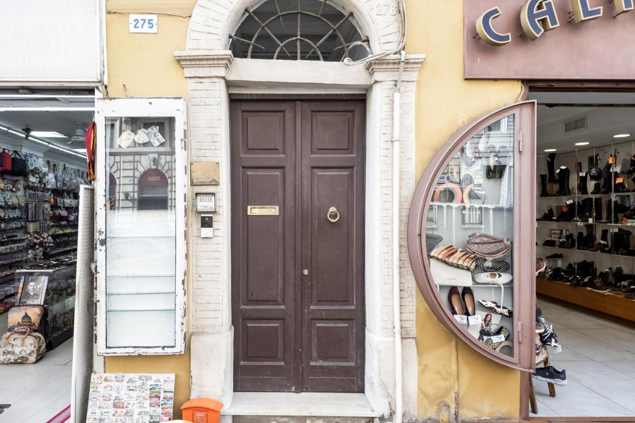 The Best Rent - Spacious one-bedroom apartment near Santa Maria Maggiore - Chambres d'hôtes Rome