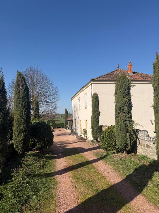 99 Domaine des Merles - Ferienwohnung Briennon