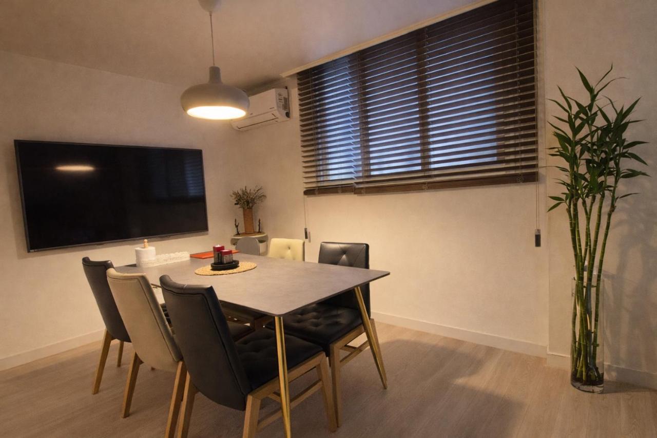 The Hari House-Familly Stay near Jamsil Station Lotte World - B&B Seoul