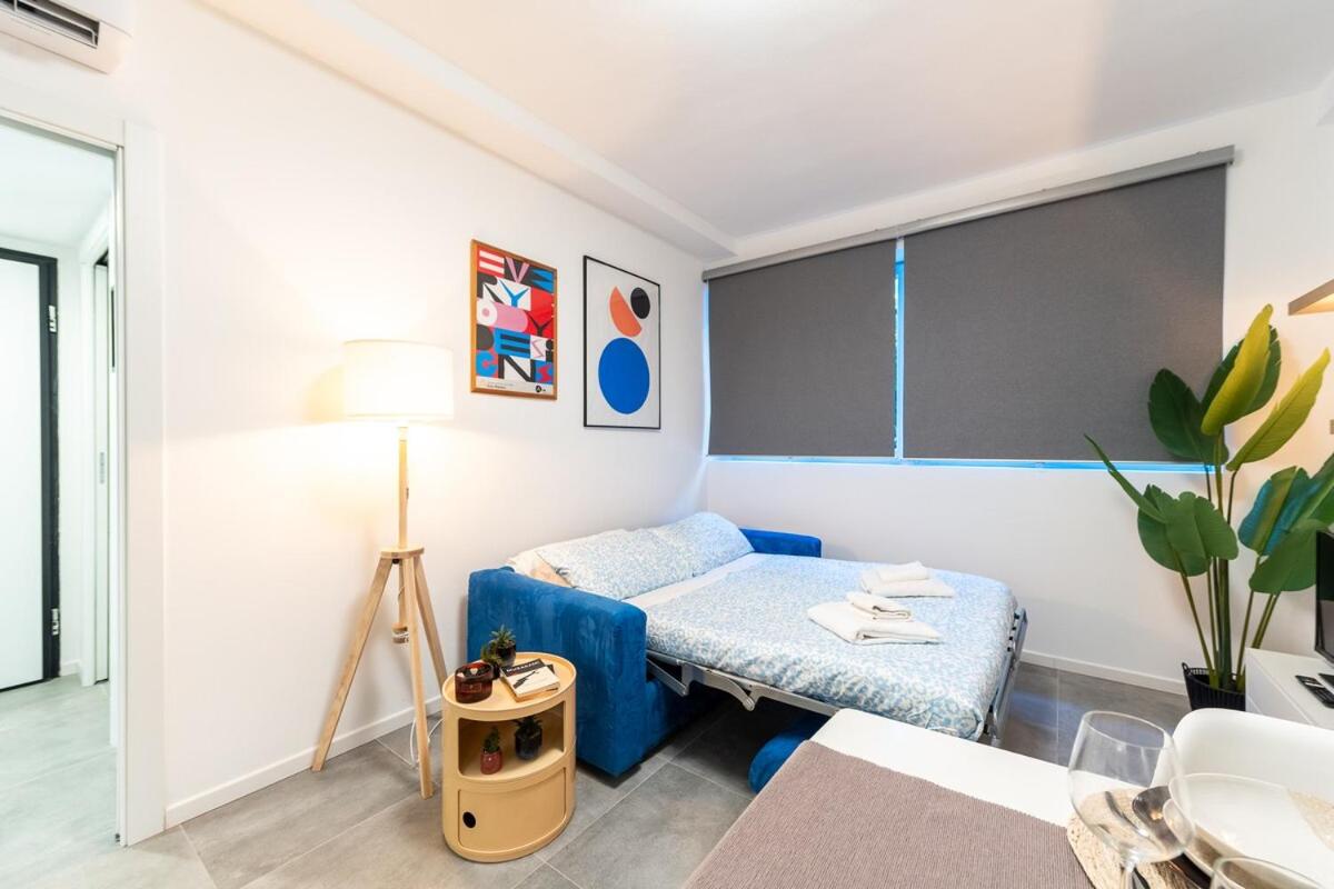Green Design Suite - Navigli & Darsena at 2 Min - B&B Milan