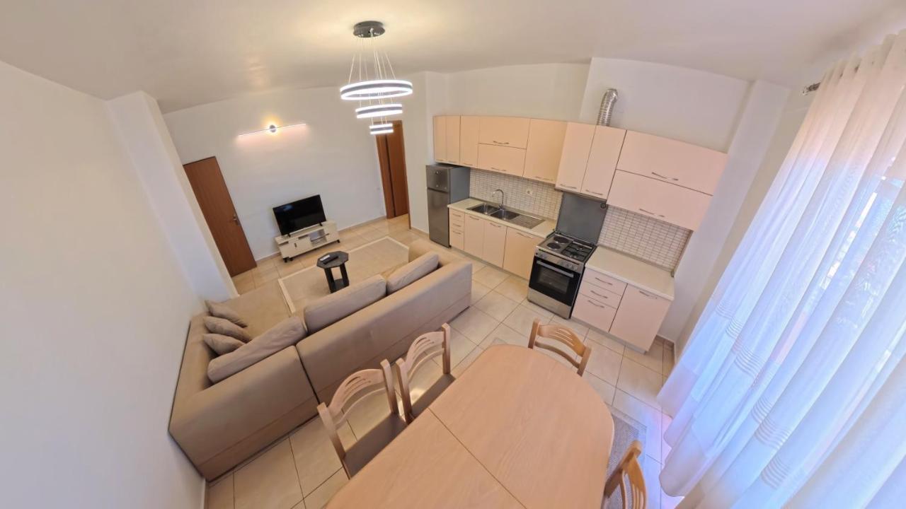 Cozy Family Stay - B&B Shkoder