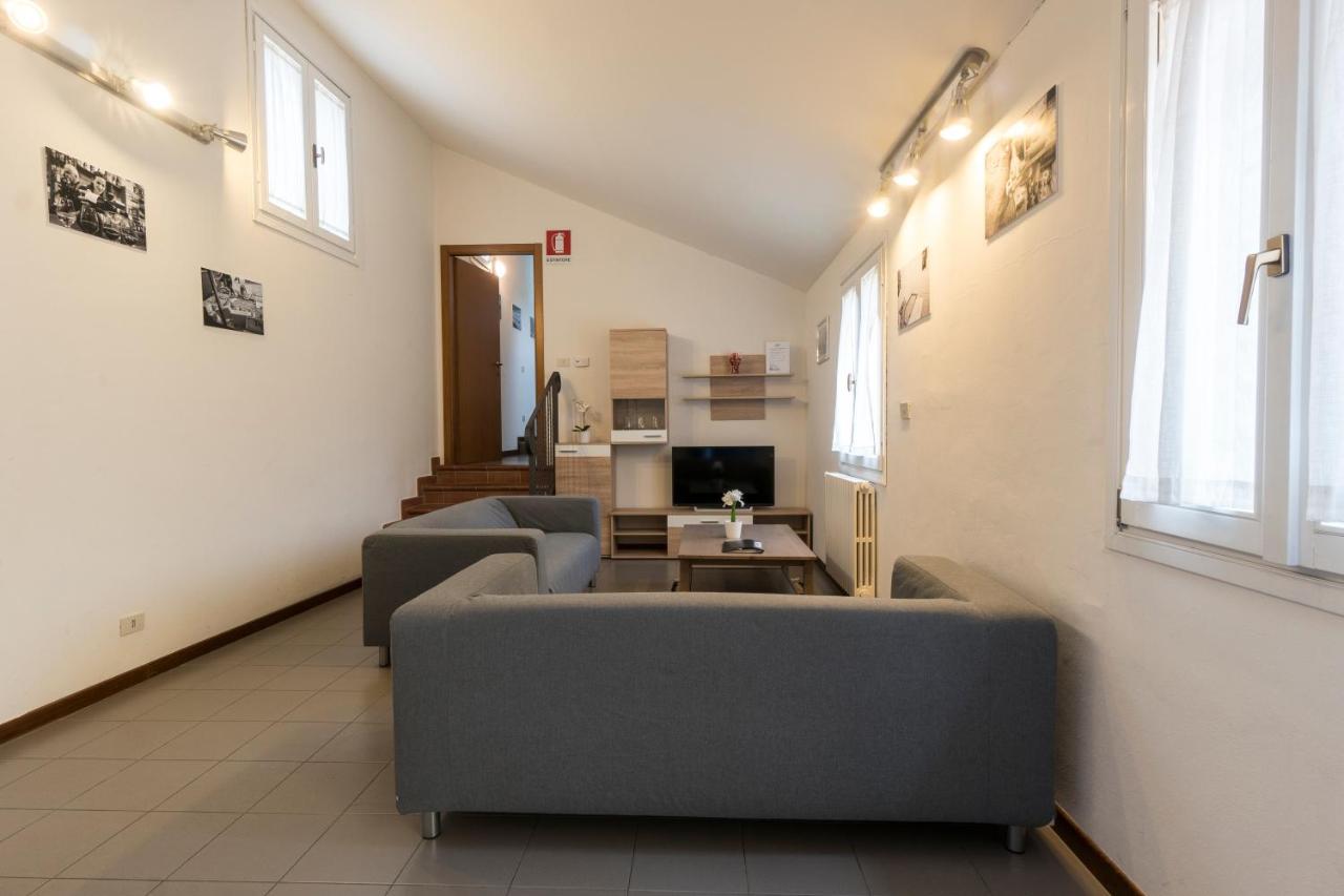 Appartamento con 3 Camere da Letto