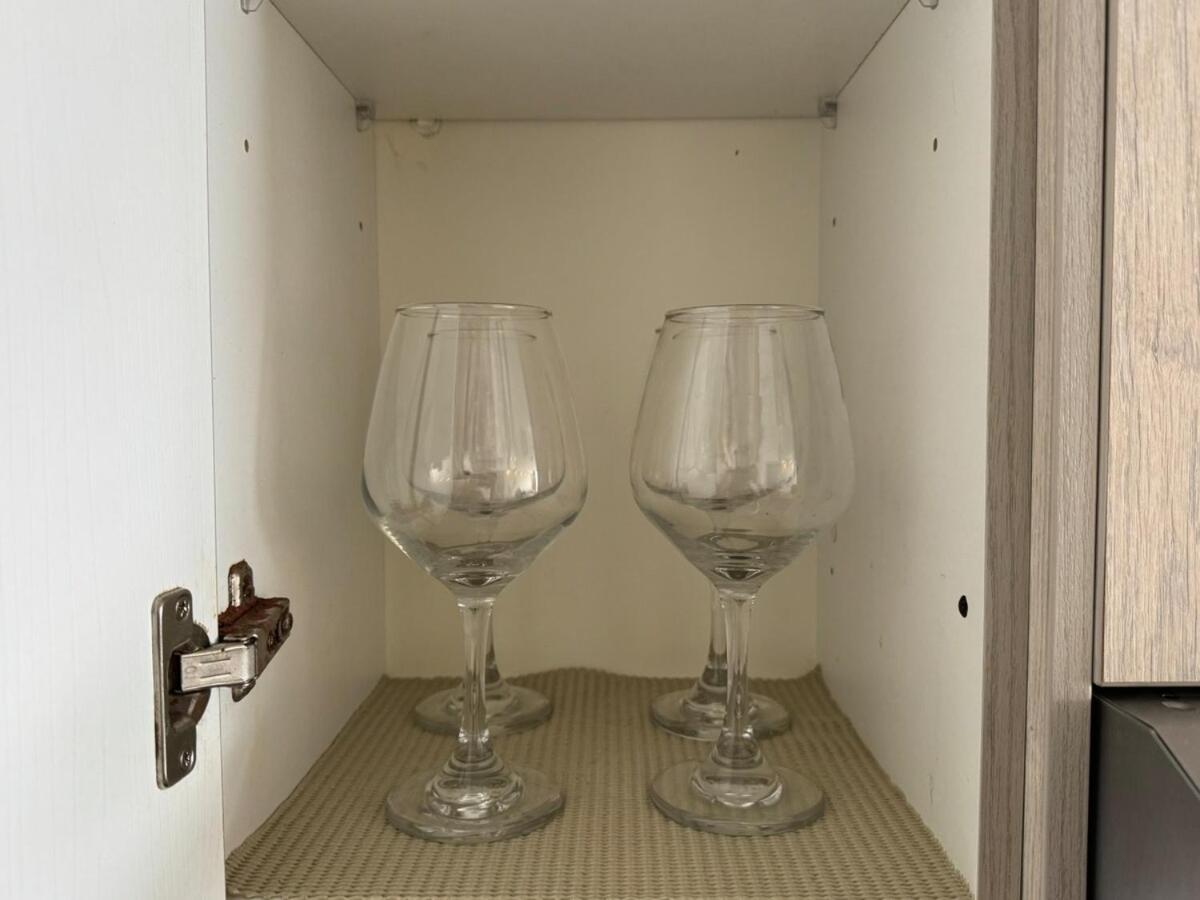 Apartamento Cerca de Embajada Americana y Solca en Centro Norte - Ferienwohnung Quito