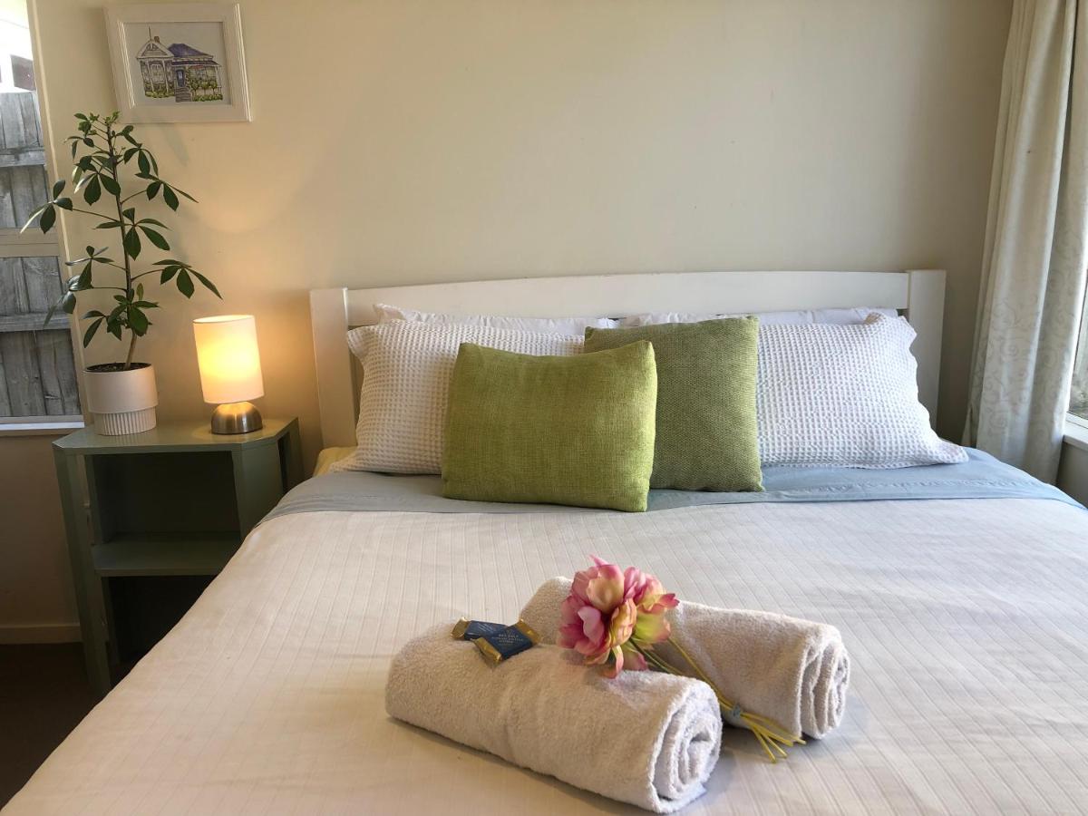 Cosy Room in Prime Location - B&B Auckland