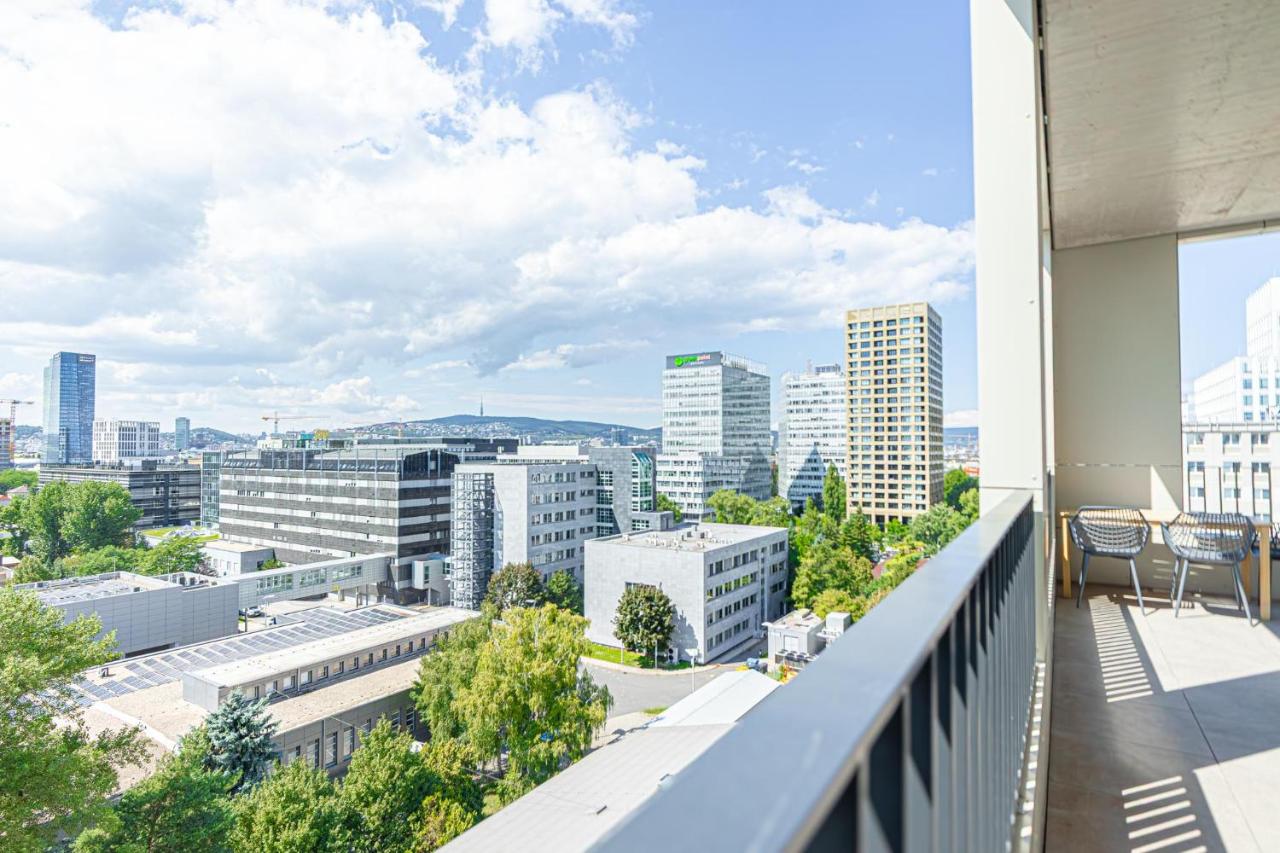 Fancy Apartment with amazing Sky View - Chambres d’hôtes Čunovo