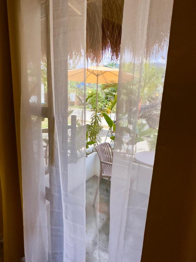 Utopia Port Barton - B&B San Vicente