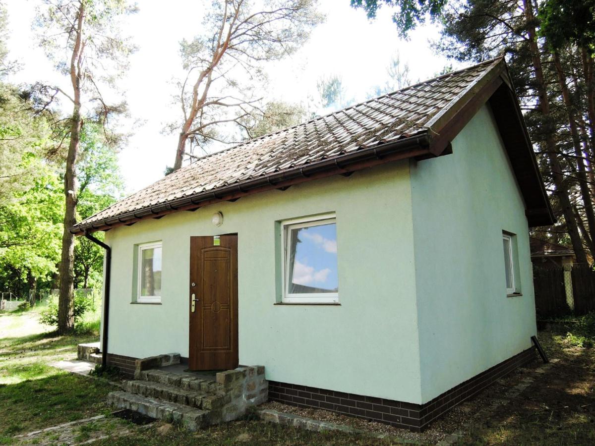 Holiday House in Szczecin at the lake with parking space for 4 persons - Chambres d'hôtes Szczecin