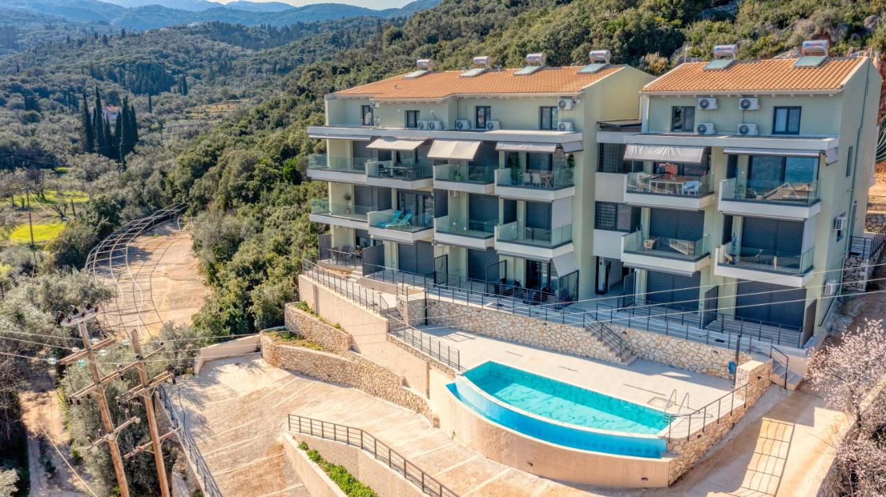 Emmari Luxury Suites - B&B Epískopos