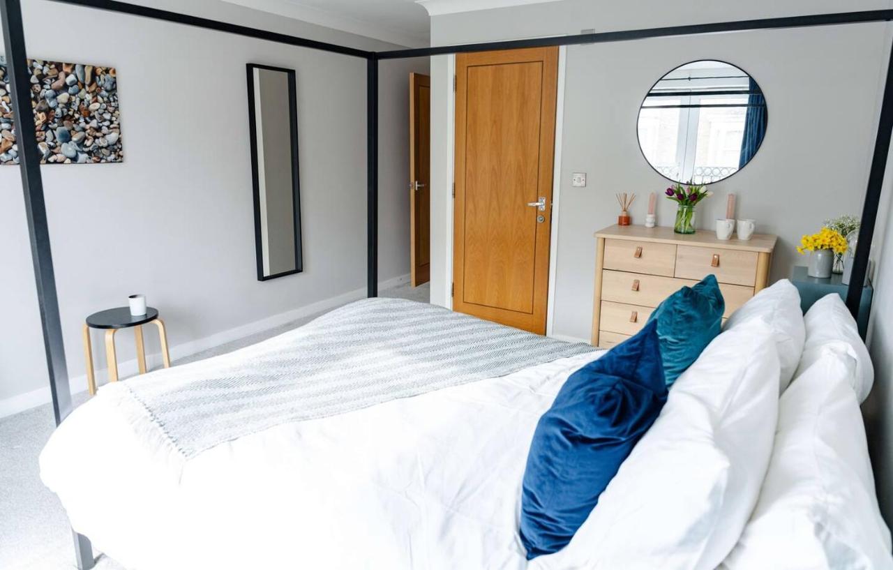 Seaside 2Bed En-suite Flat, Parking by Adliv - Ferienwohnung Margate