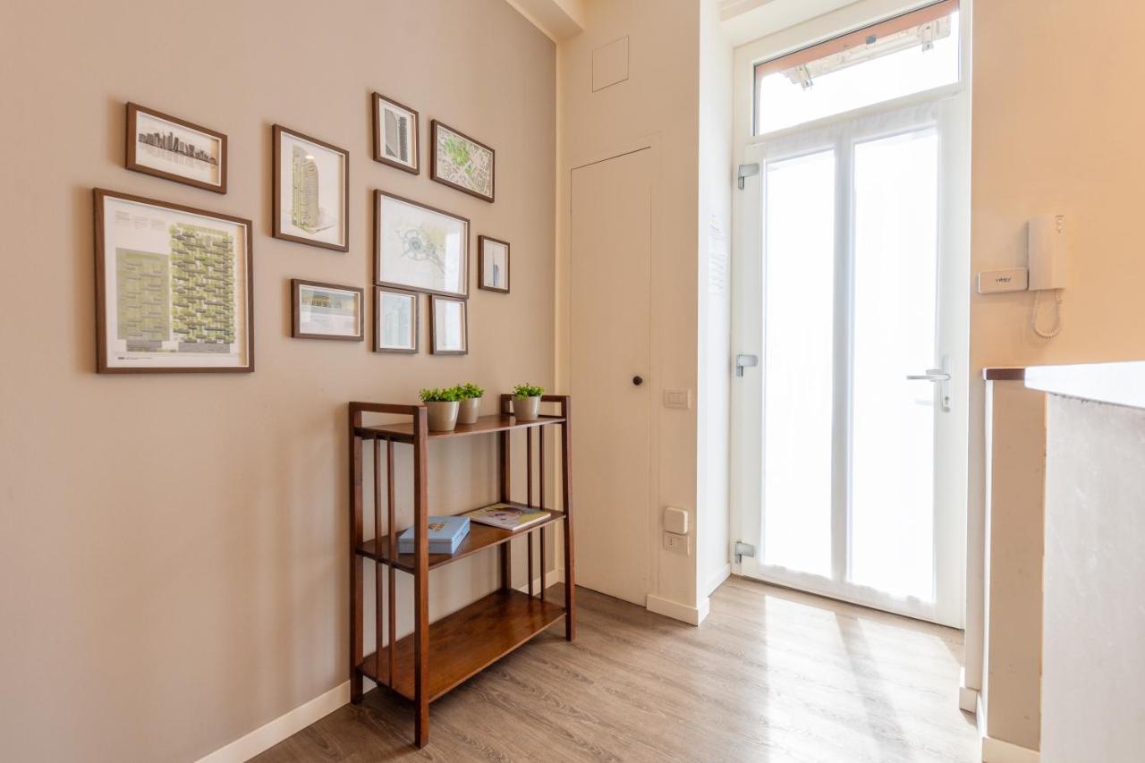 Stylish Apartment-Near Corso Como-Metro Garibaldi - Chambres d'hôtes Milan