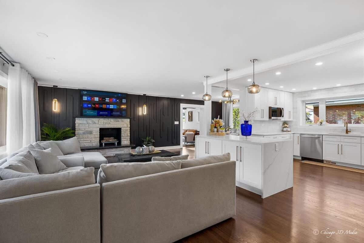 Casa 22 Luxury & Modern 3BD 2BA Home in Skokie - B&B Skokie