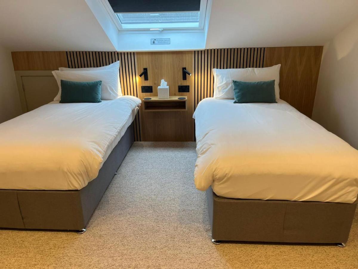 Cross Pipes Tavern and Rooms - B&B Otley