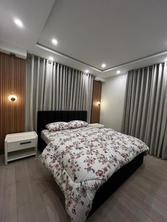 Private rooms in the center of DHA Phase 6 - B&B Lahore