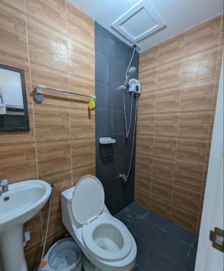 Miya's Crib E Staycation Tomas Morato Quezon City - B&B Manila