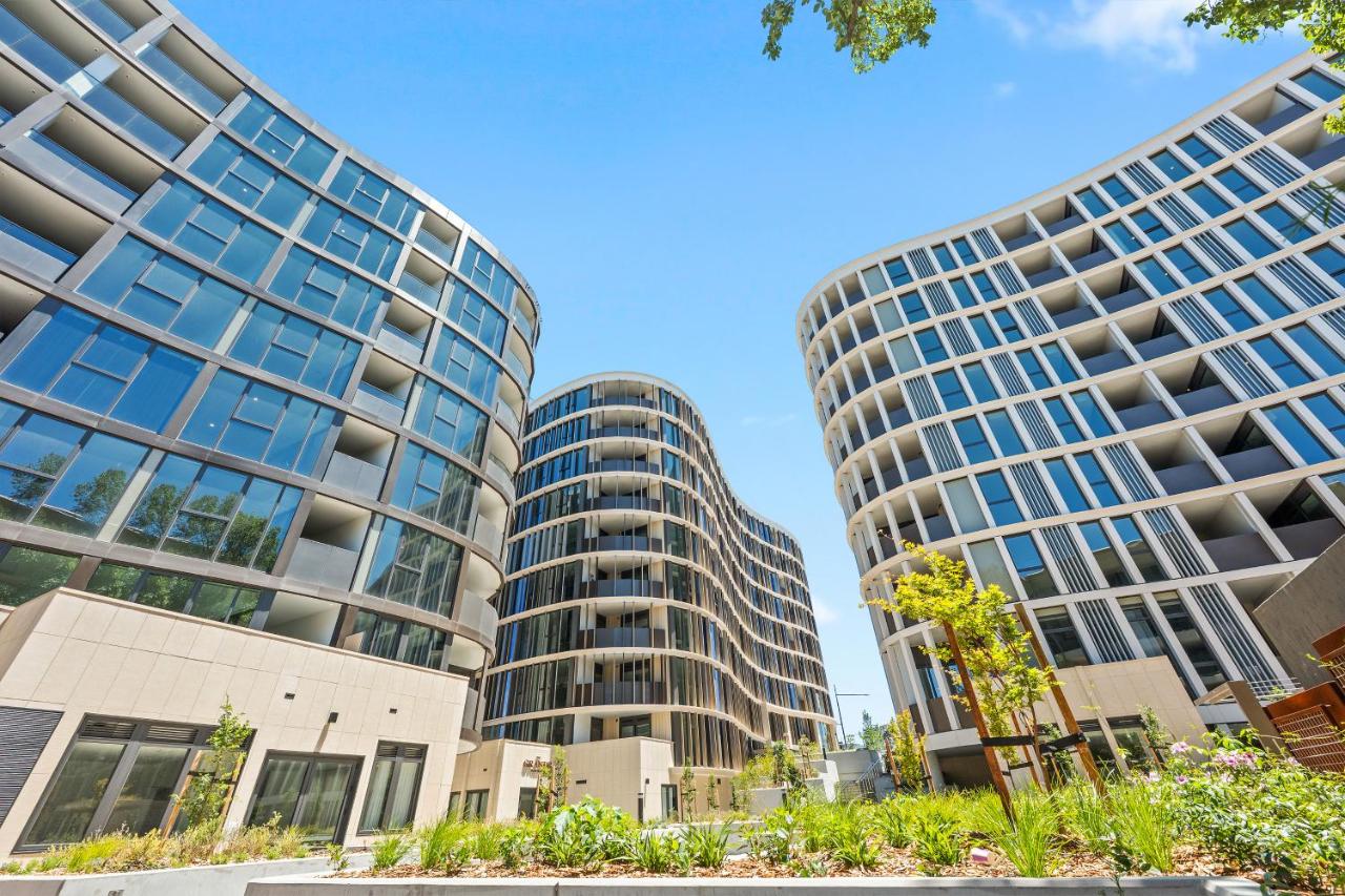 1BR Retreat w Fast WiFi, Parking, Gym n Pool - B&B Canberra
