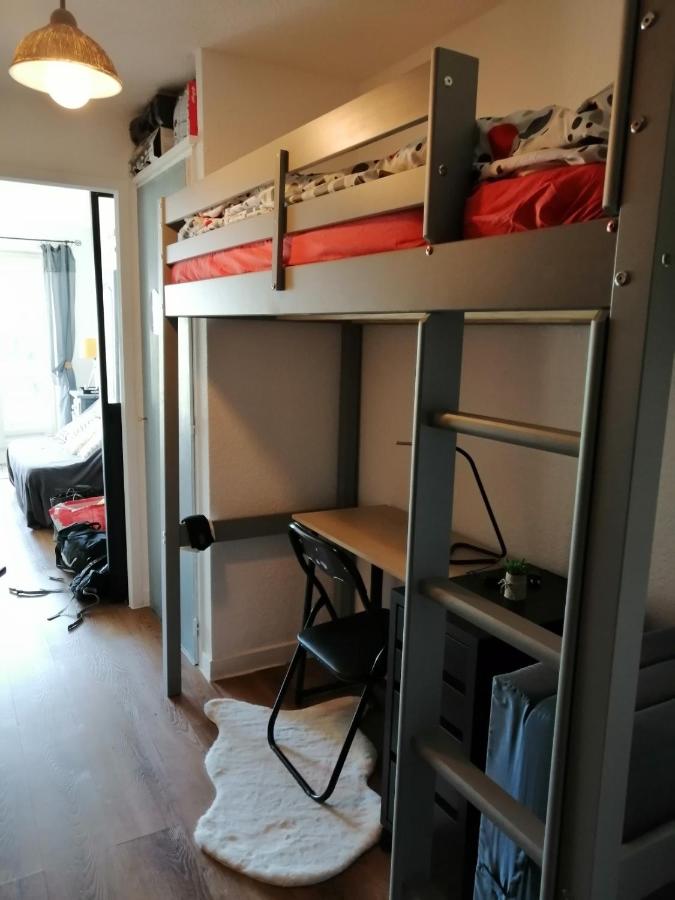 SUPERBE STUDIO FACE AU LAC DU BOURGET AVEC TERRASSE curistes ou couples - Ferienwohnung Aix-les-Bains
