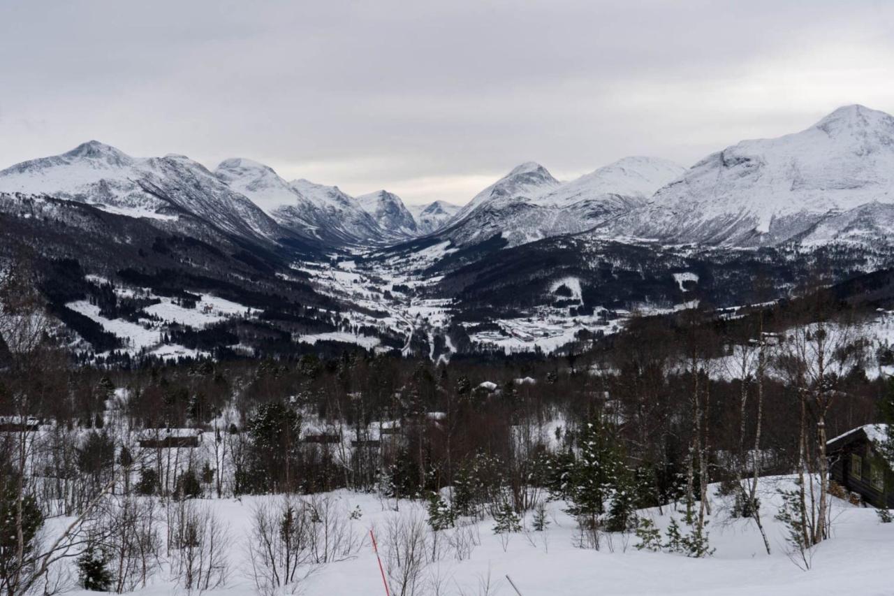 Meraftahornvegen 36 - B&B Stranda