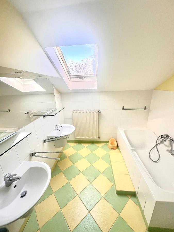 Asetech Janny - Bed and Breakfast Pasym