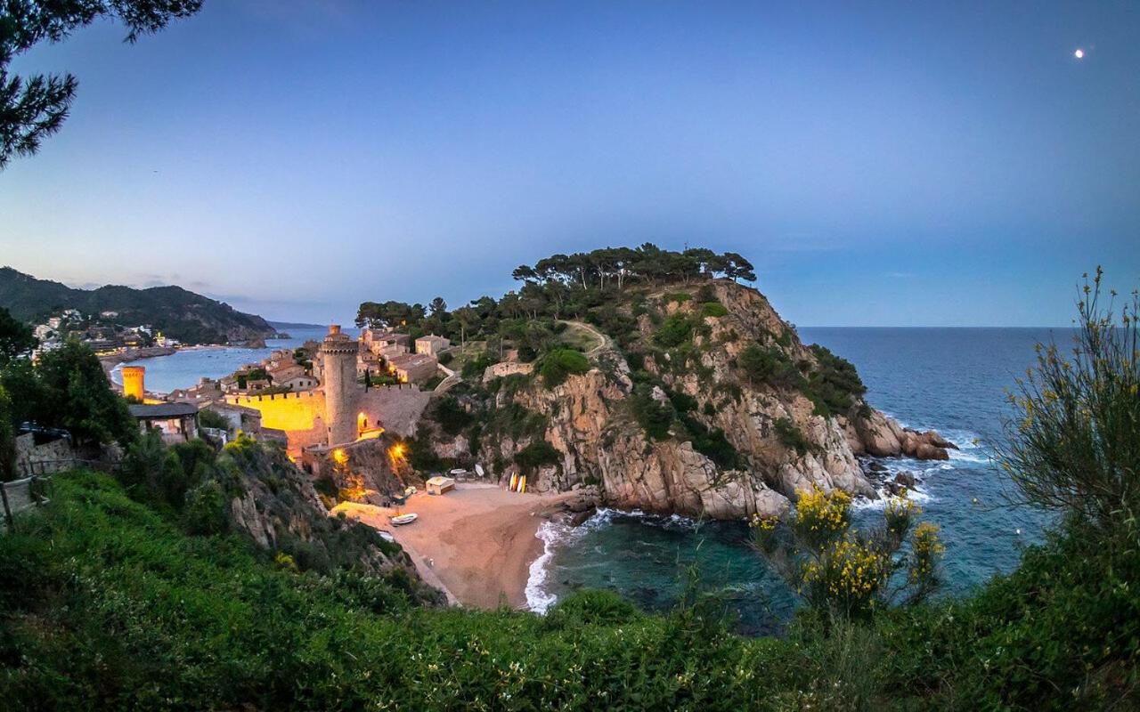 Beach 3 min, WiFi, Air conditioning, garage! - B&B Tossa de Mar