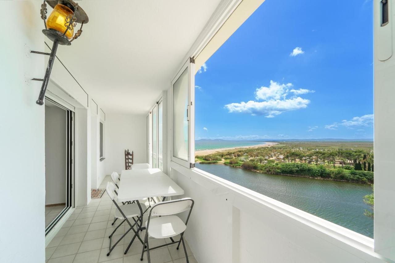 WELCS APARTAMENTO 319 EMP balcon y vista al mar - B&B Empuriabrava