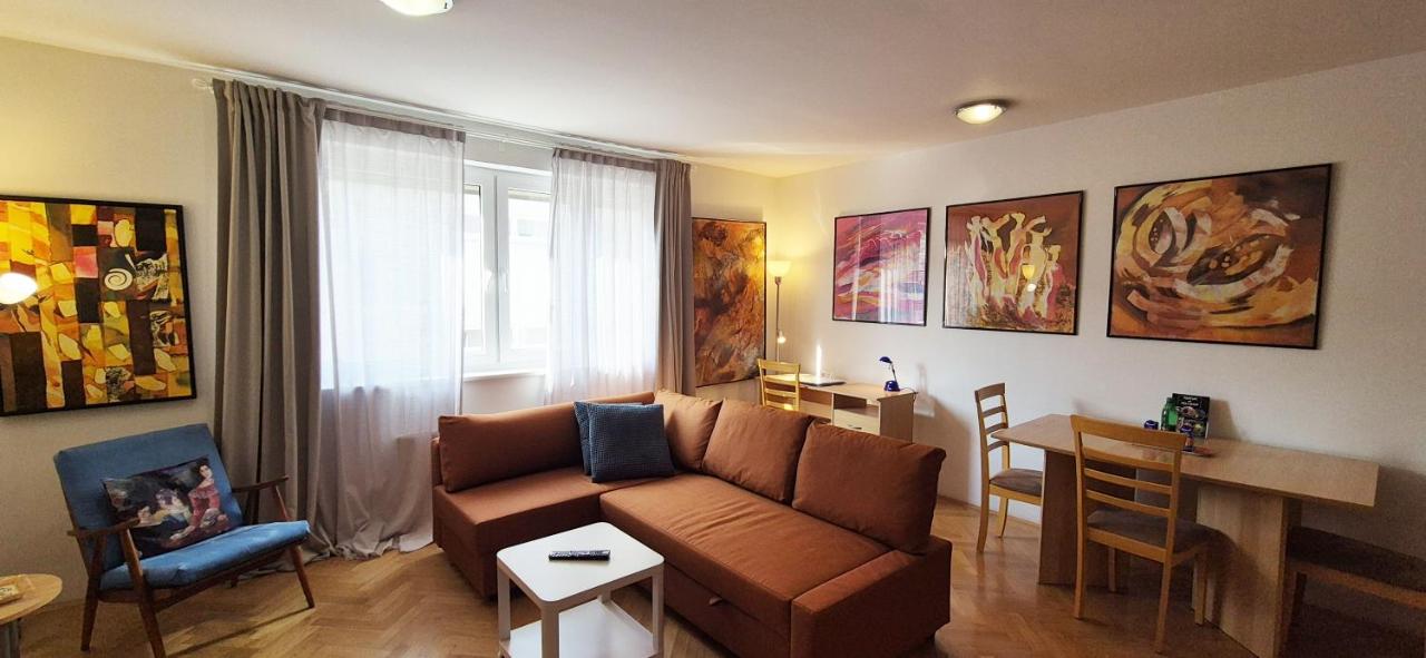 Apartment Irena Tour As Ljubljana - B&B Lubiana