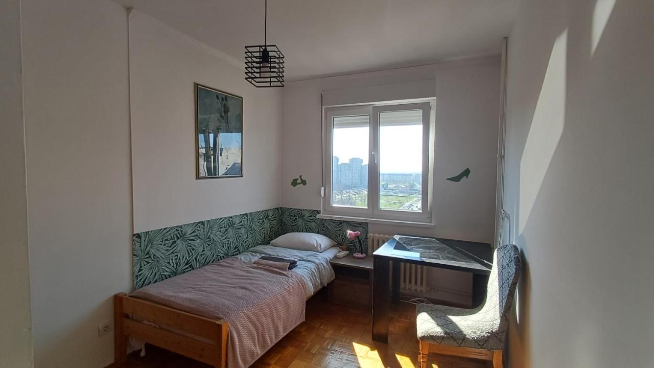 Sobe AURORA Nehruova 82 - B&B Belgrade