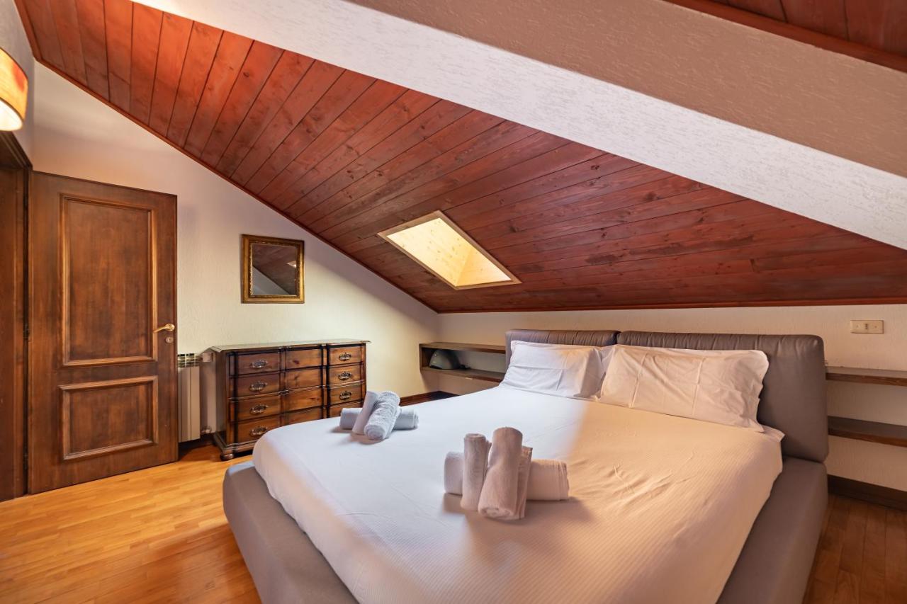 Central Alpine Attic - 5 Min Walk To Ski Lift - B&B Aprica