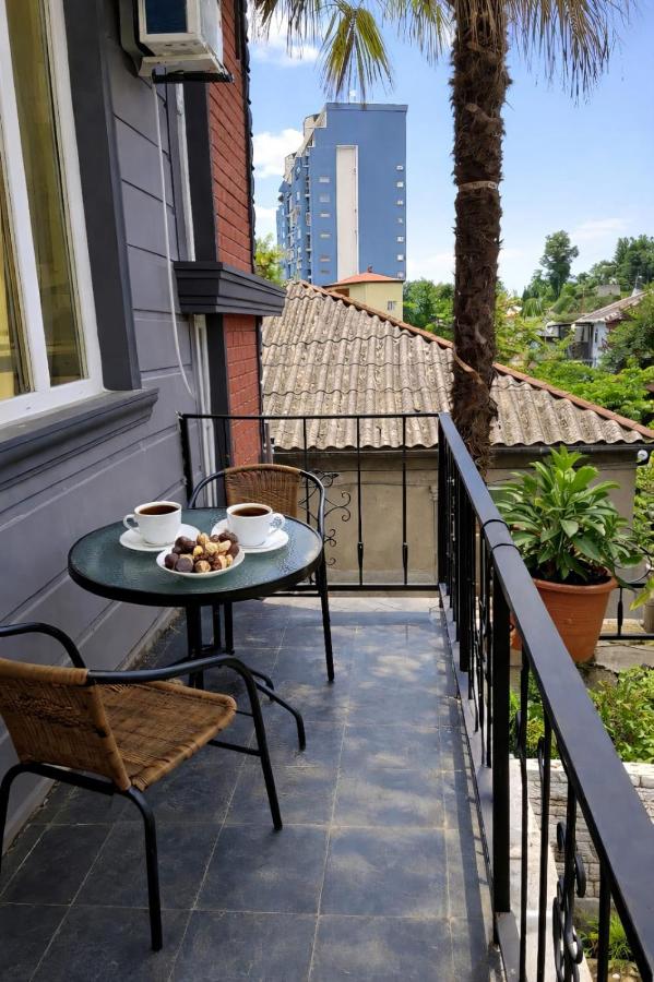 New Batumi Apartments With Balcony & View - B&B Batumi