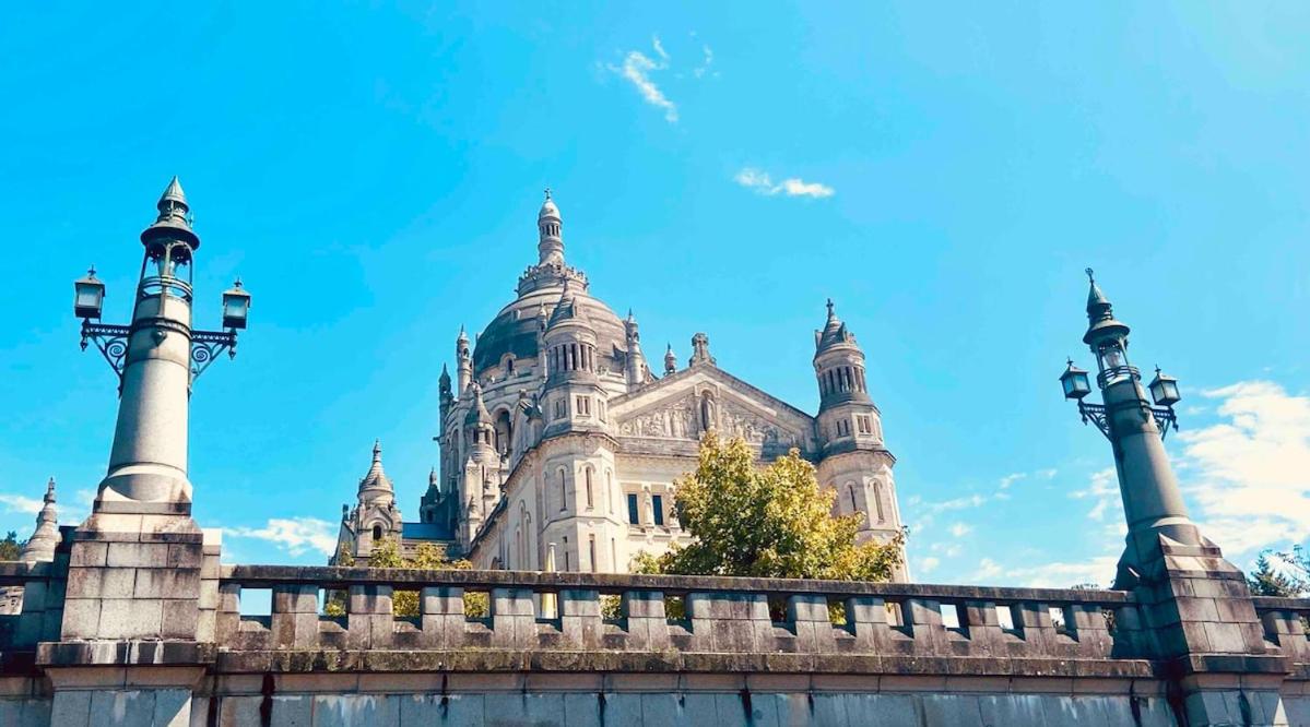 EL COCOONING - Logement Entier - Cœur de Ville in Avenue Basilique - Proche Gare - Chambres d'hôtes Lisieux