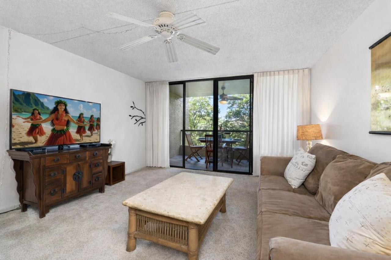 Kona Pacific C319 - B&B Kailua-Kona