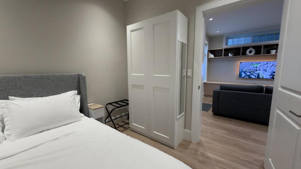 2Bed 1Bath in City, 20 min to BC Place FIFA 2026 - Chambres d'hôtes Vancouver