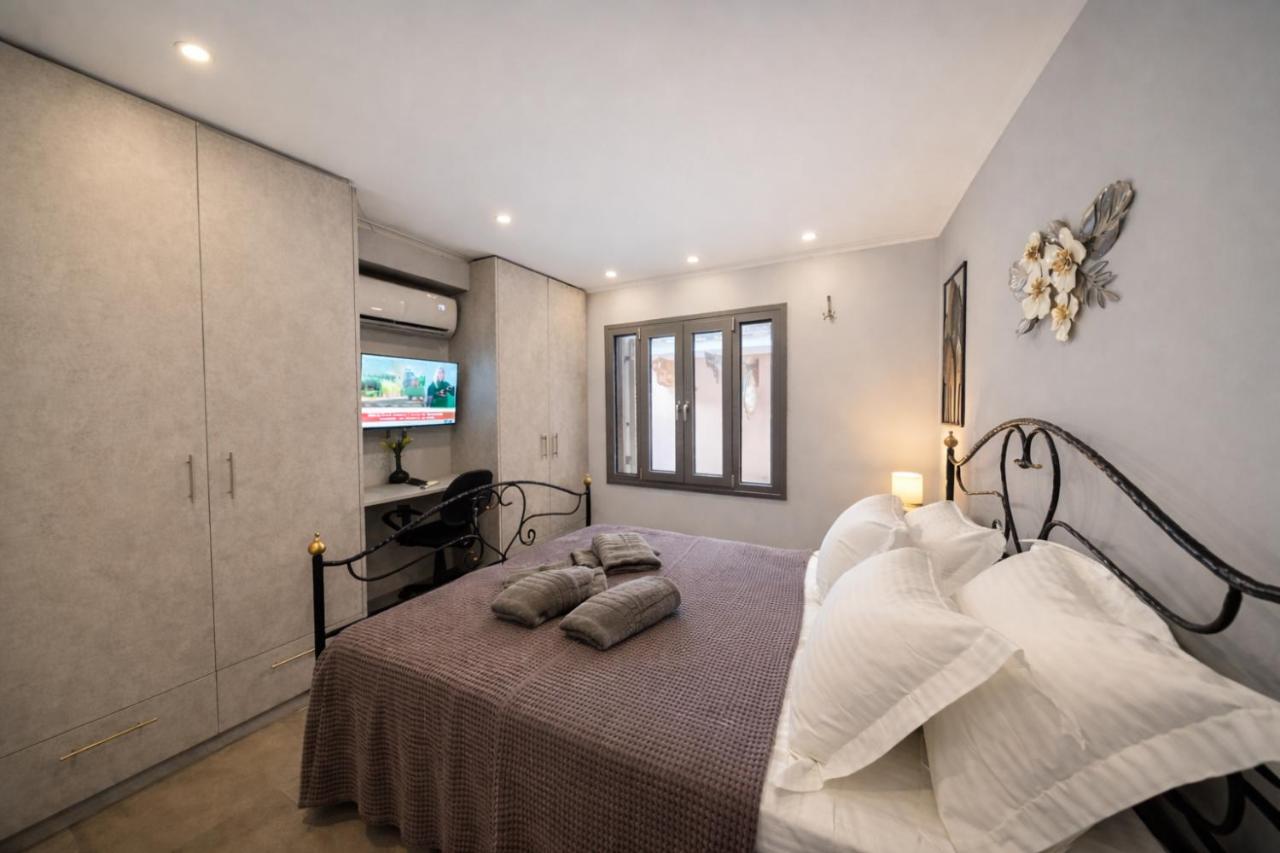 Oniro Living - Skra 10 - B&B Mytilene