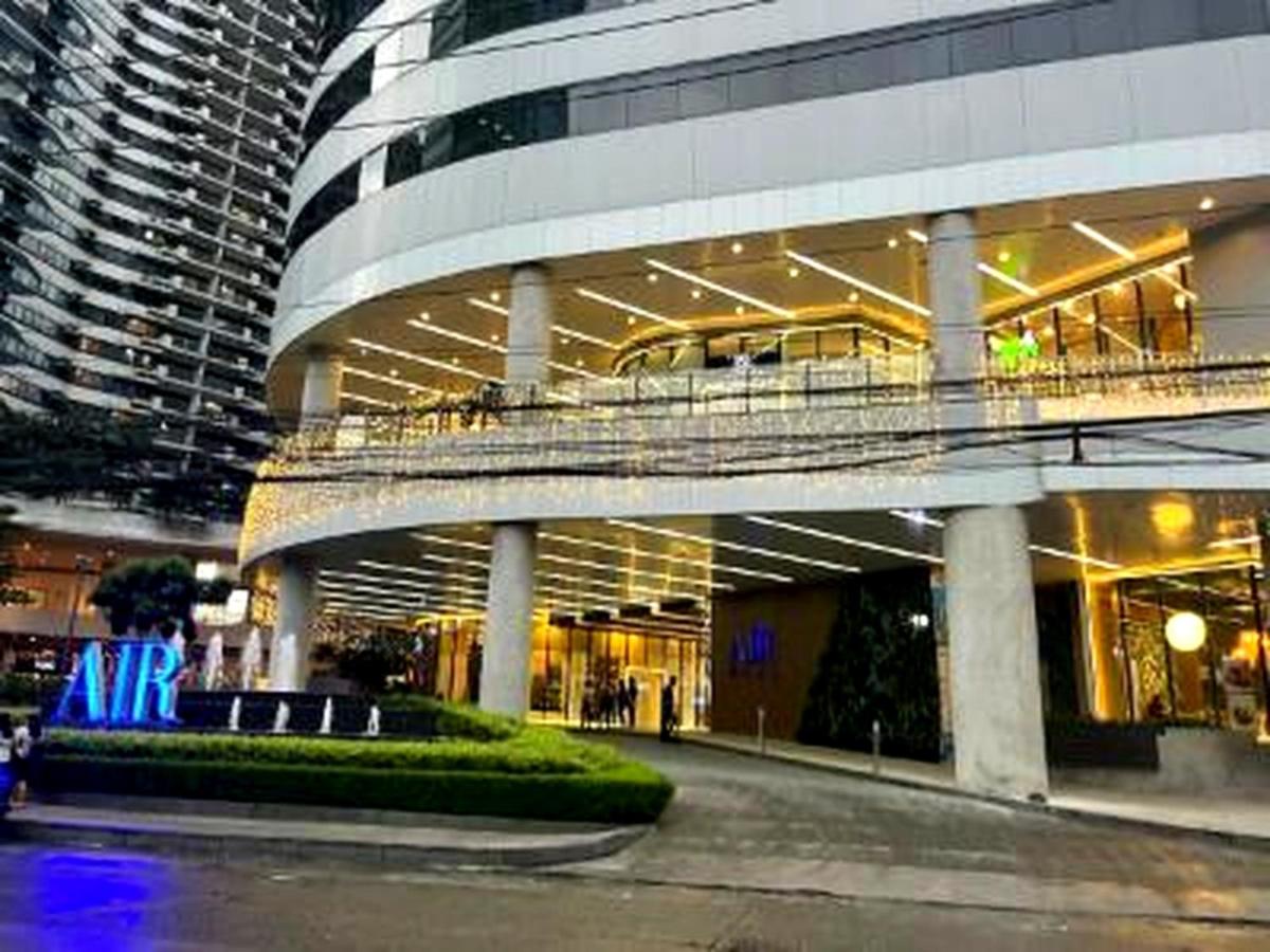 Spacious Makati Elite Air-2BR - Prime with City View - Ferienwohnung Manila