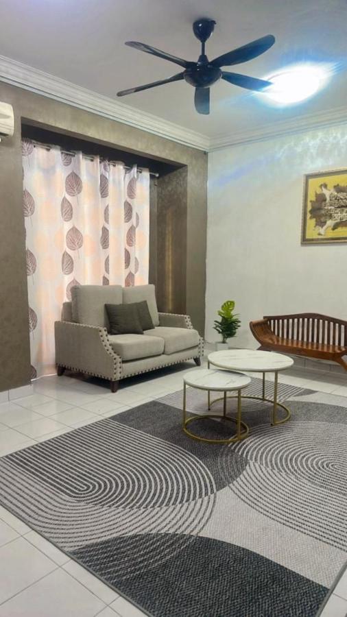 Yamani Musllim Homestay Kajang - Ferienwohnung Kajang