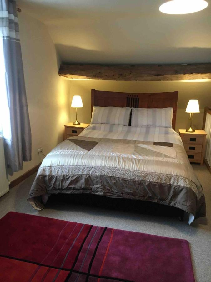 Bank House Apartment Peak District Pets Welcome - Bed and Breakfast Longnor