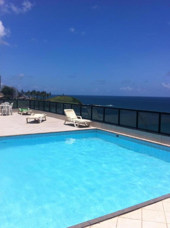 Flat Vista Mar Frente ou Lateral na Barra em Salvador - B&B Salvador
