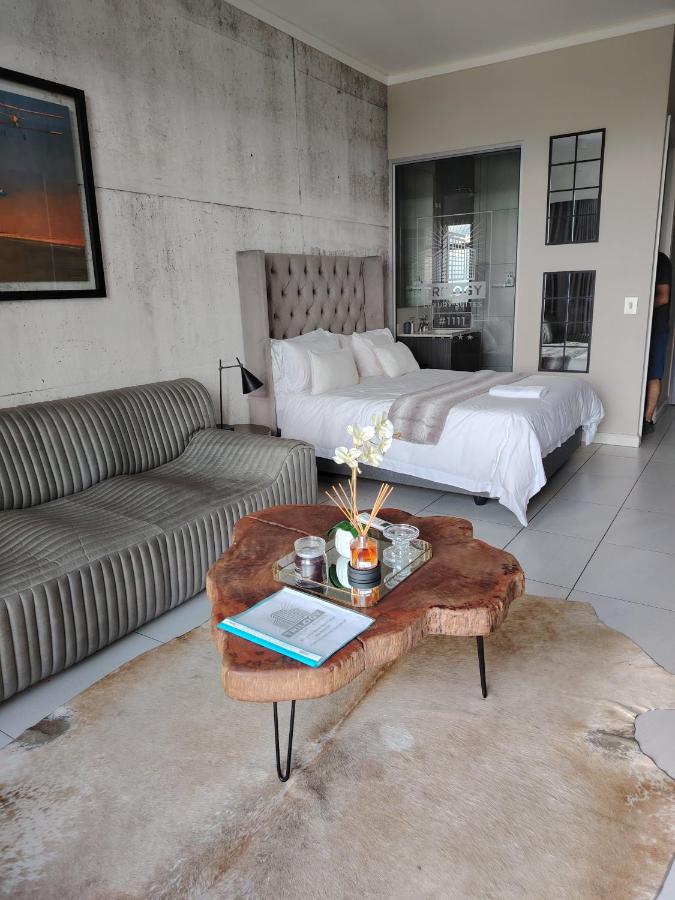 Menlyn Maine - The Trilogy Apartment 1111 - B&B Pretoria