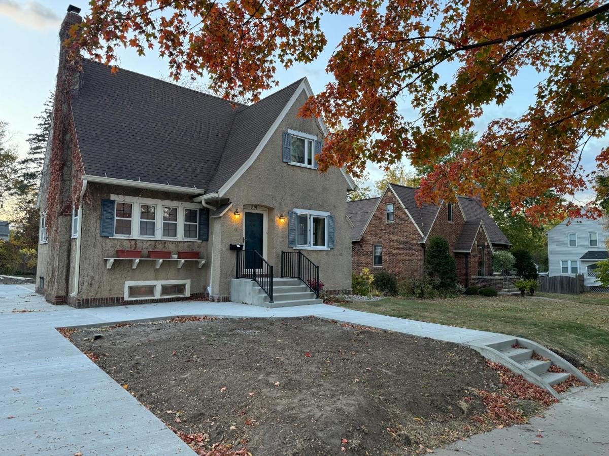 Mayo Clinic - 3 King bed - 2 Full Bath - Free Park - Ferienwohnung Rochester