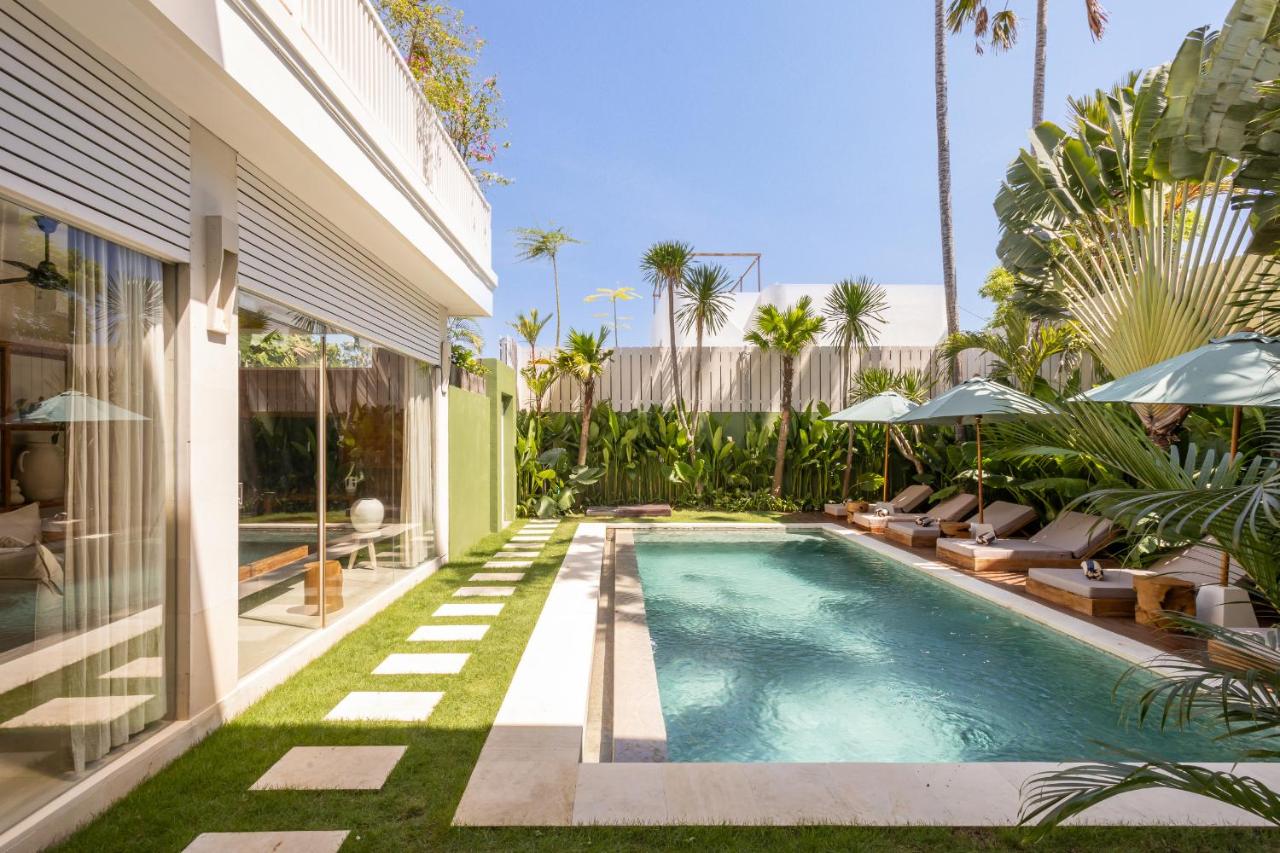 4BR Villa, Private Pool, Walk to Beach - B&B Canggu