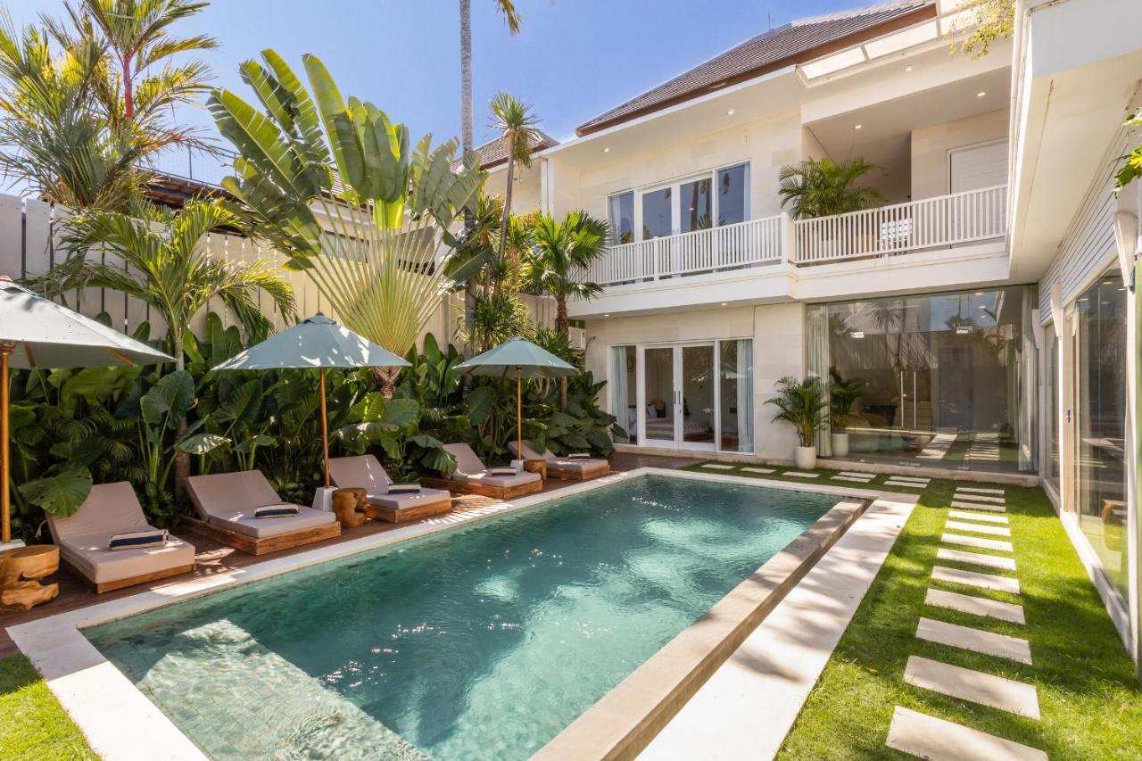 4BR Villa, Private Pool, Walk to Beach - B&B Canggu