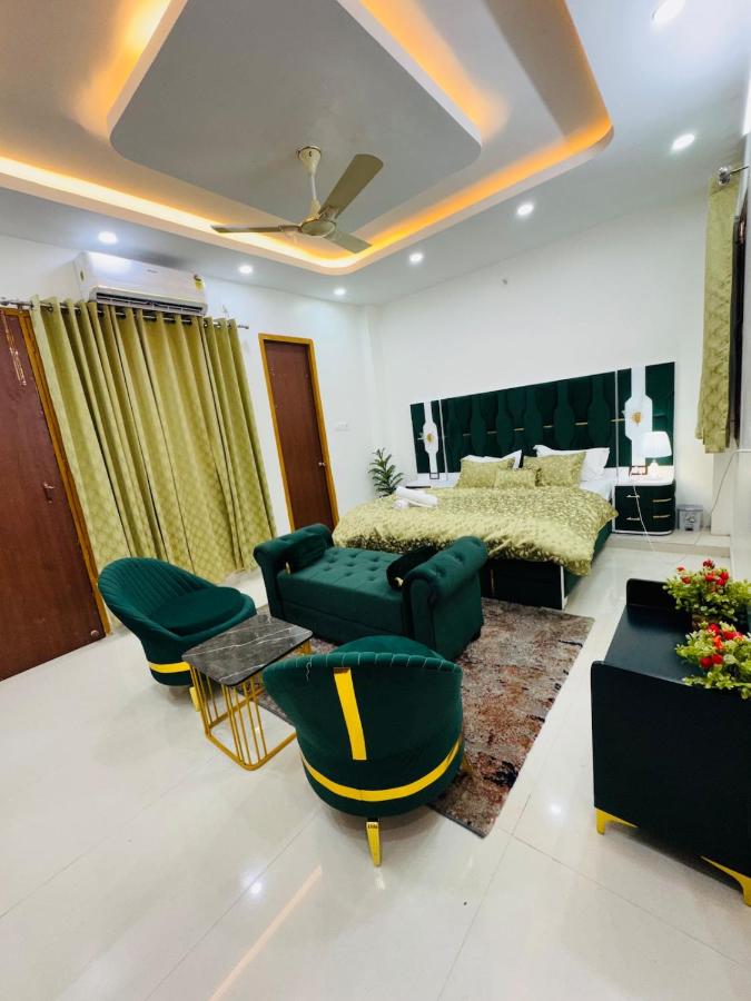 Green house 3bhk luxurious at Gomti nagar - B&B Lucknow