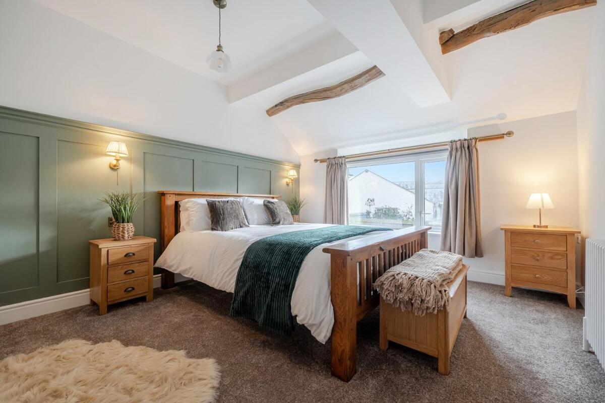 Spacious Coastal 3 Bedroom Home in Allonby, Sleeps 6, Parking, EV Plug - Bed and Breakfast Allonby