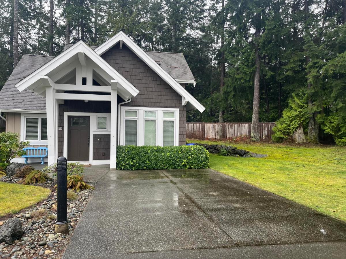 Qualicum Landing Family Home - Bed and Breakfast Qualicum Beach