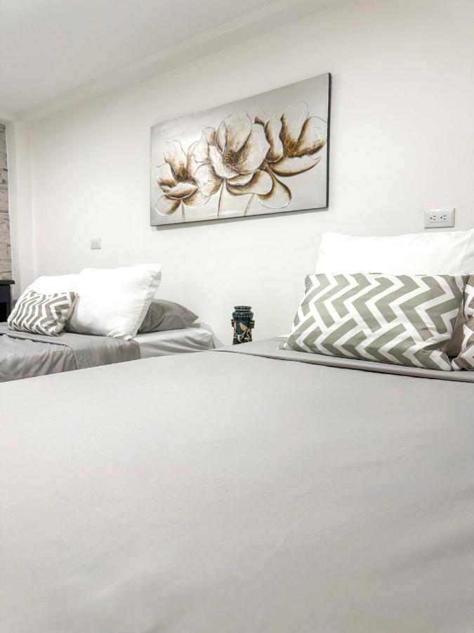 Central Stay SV Apt Walk to Historic Center - B&B San Salvador