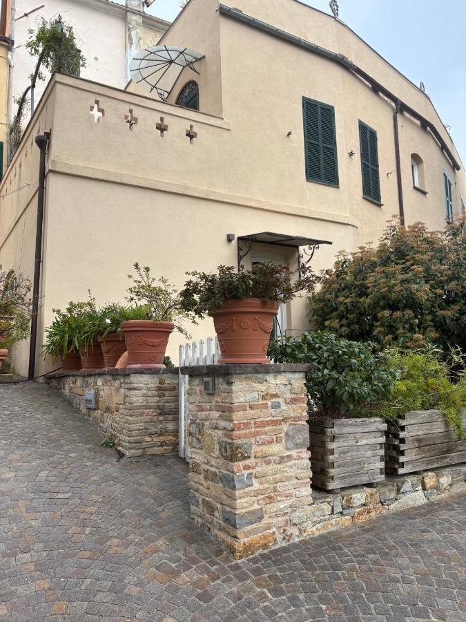 Studio mit privatem Garten und Meerblick