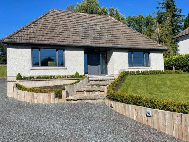 5 Bedroom Home Monaghan Town - Ferienwohnung Monaghan