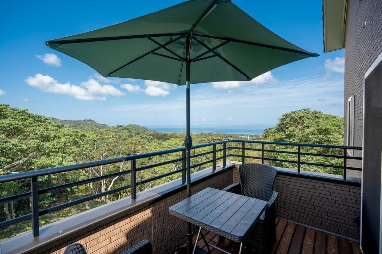 オーシャンビューGratiaは一棟貸でBBQ可能で夜は満天星空プロジェクター完備 - B&B Nakijin