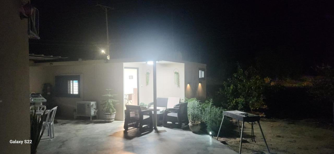 שקט בערבה - Bed and Breakfast Sappir