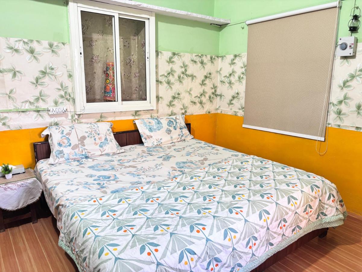 DIVINE STAY at JanamBhumi Temple - Private 2BHK - Chambres d'hôtes Mathura